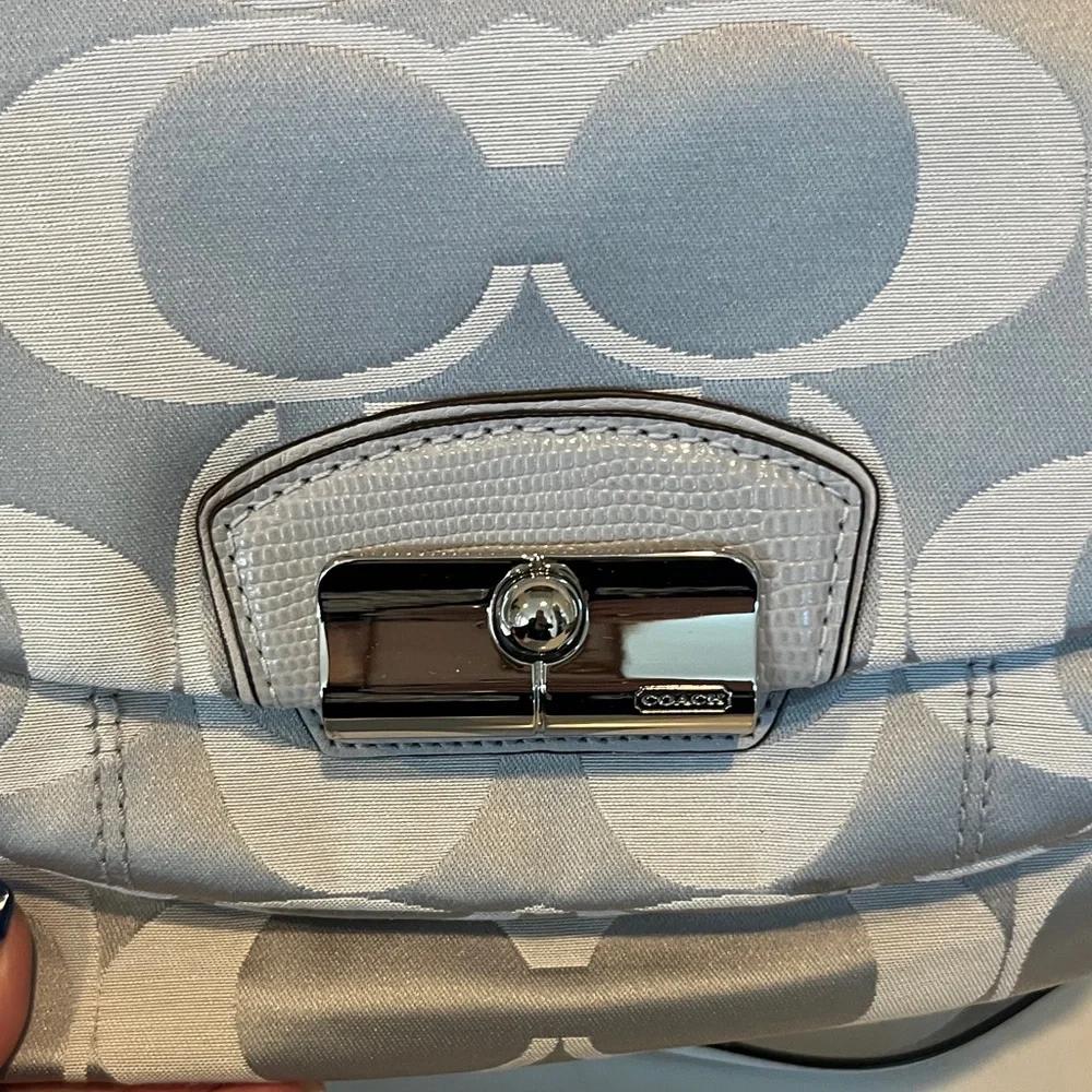 NWOT Coach Silver and Gray Signature Shoulder Bag